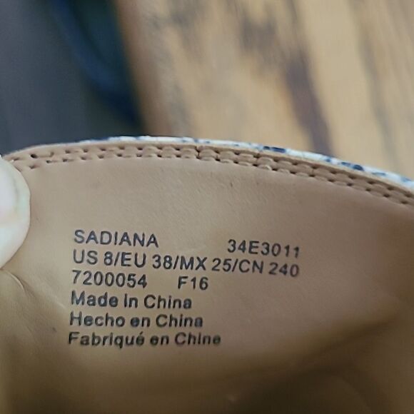 Calvin Klein sz 8 faux snakeskin heels - Picture 8 of 10